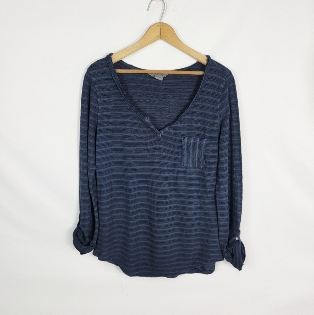 Women's Medium Lucky Brand shirt